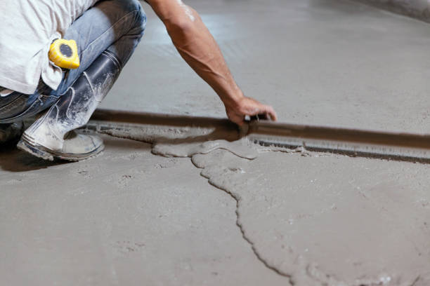 Best Concrete Pool Decks in Kempner, TX